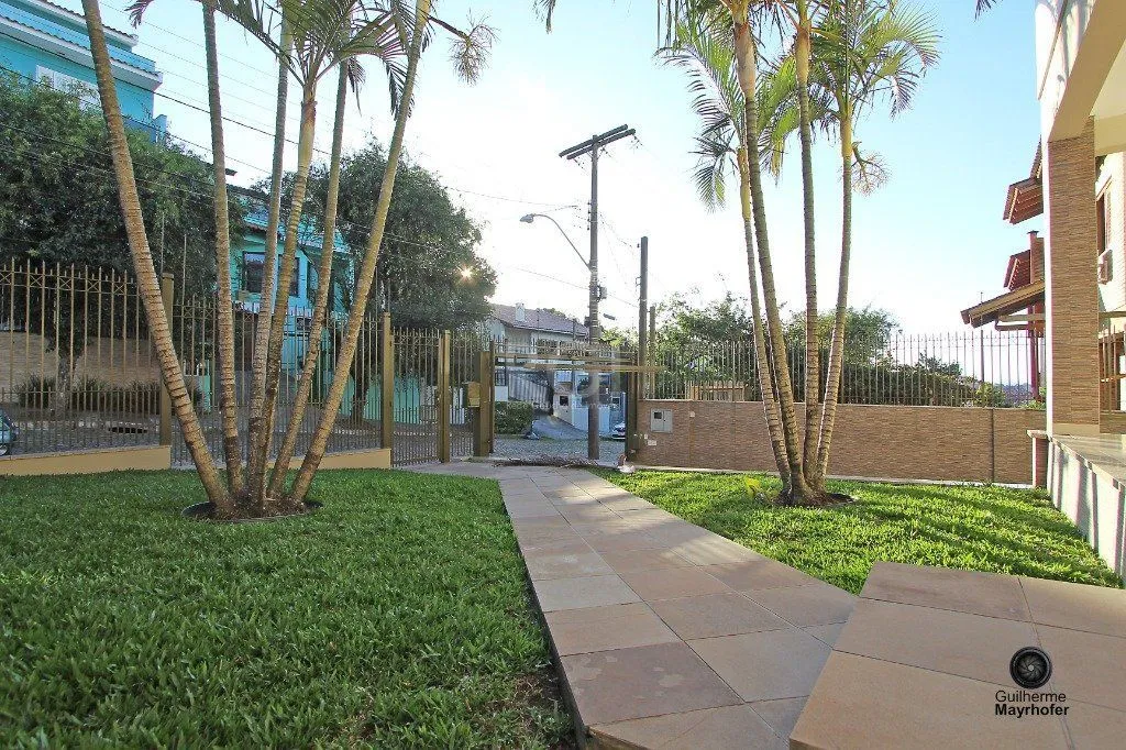 Imagem Casa para Venda - 445.52m², 4 dormitórios, sendo 4 suites, 4 vagas - Teresópolis