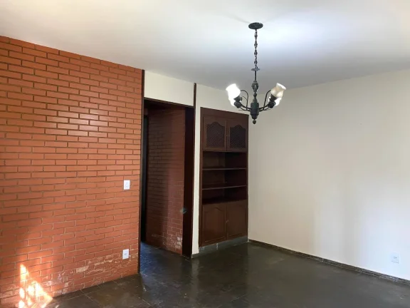 Imagem Casa ótima localização, comercial e residencial.