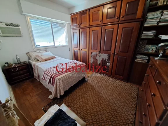 Imagem Apartamento à venda com 147m², 3 quartos, suite, dependência, vaga e elevador por R$665.000,00 no Gonzaga em Santos