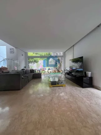 Imagem Casa de alto padrão com arquitetura linda e moderna!