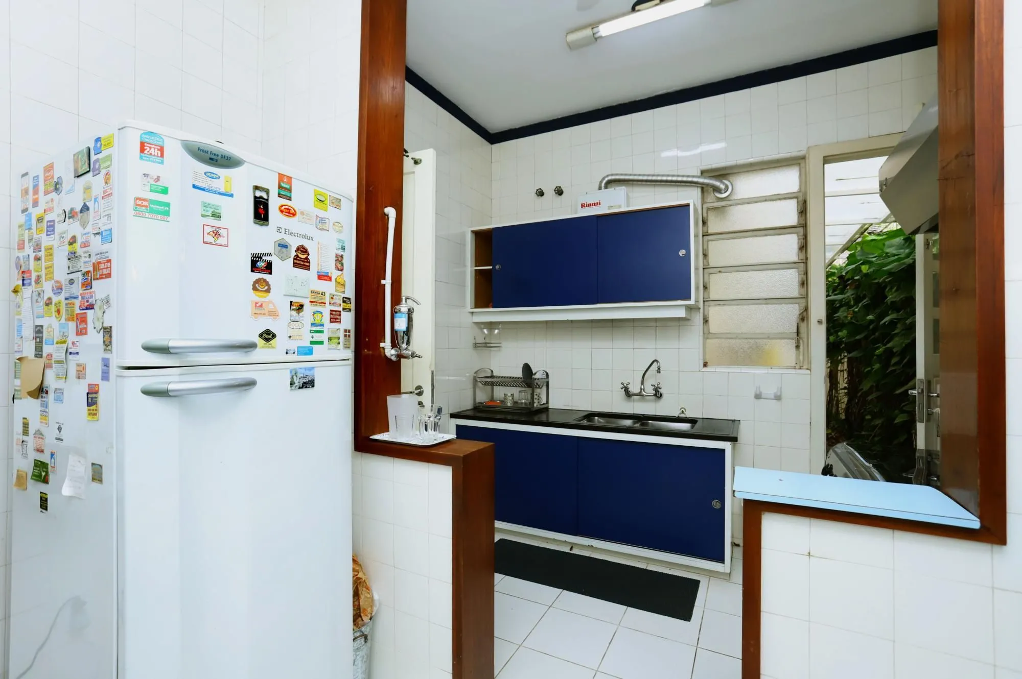Imagem Casa no Bairro Petrópolis em Porto Alegre - Rua calma junto Av. Protásio Alves