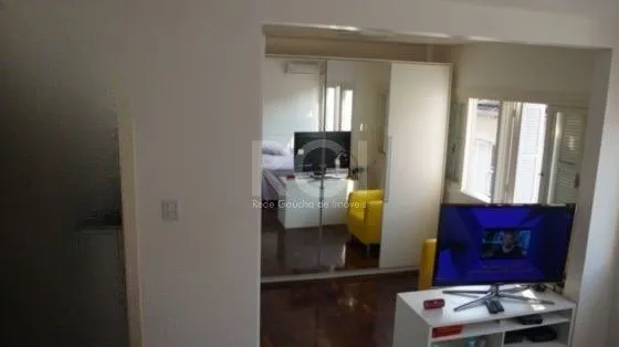 Imagem Apartamento para Venda - 77m², 3 dormitórios, Petrópolis