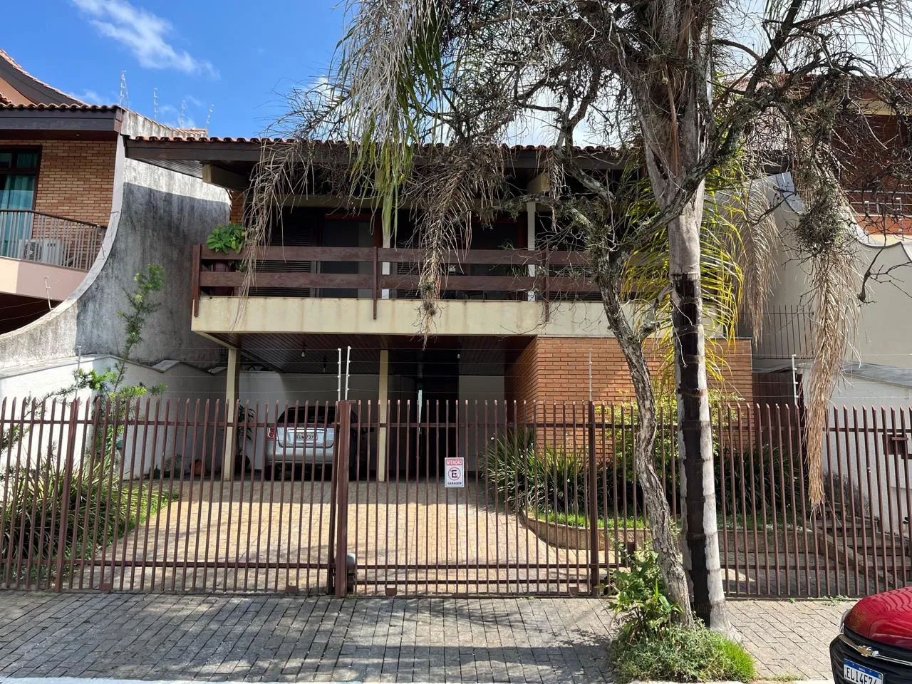 Foto do imóvel Casa com 3 Quartos e 3 banheiros à Venda, 482 m² por R$ 1.280.000 em PARQUE CAMPOLIM, SOROCABA - SP