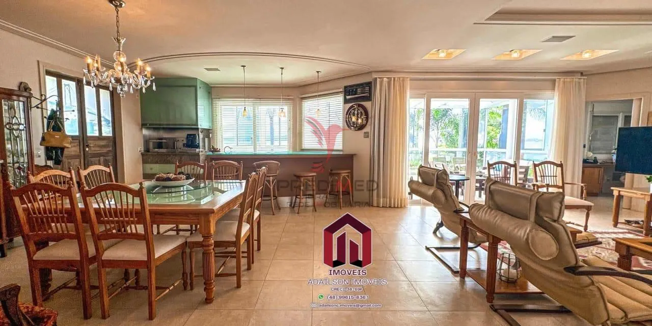 Imagem Casa Exclusiva Frente Mar em Florianópolis Cacupé 5 Quartos com Acesso Privativo à Praia