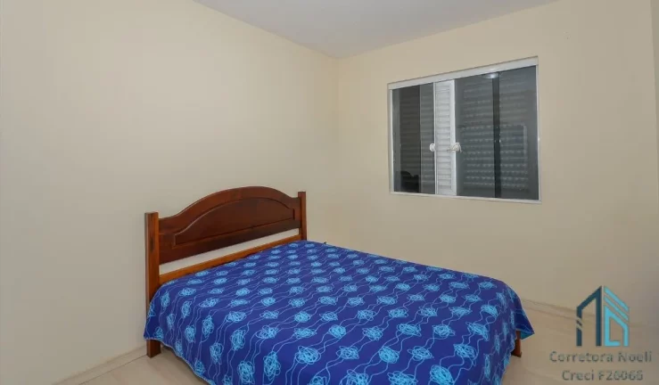 Imagem Sobrado 03 quartos c/suíte, ático, espaço nos fundos, no Tingui em Curitiba PR