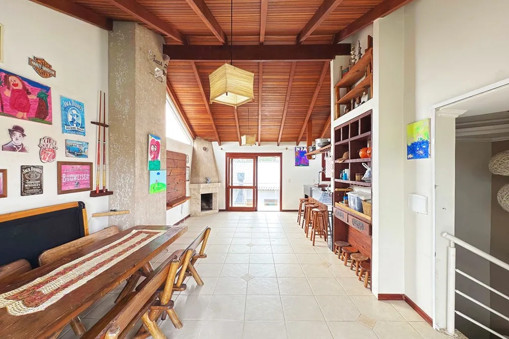 Imagem Casa de Condomínio em Hípica