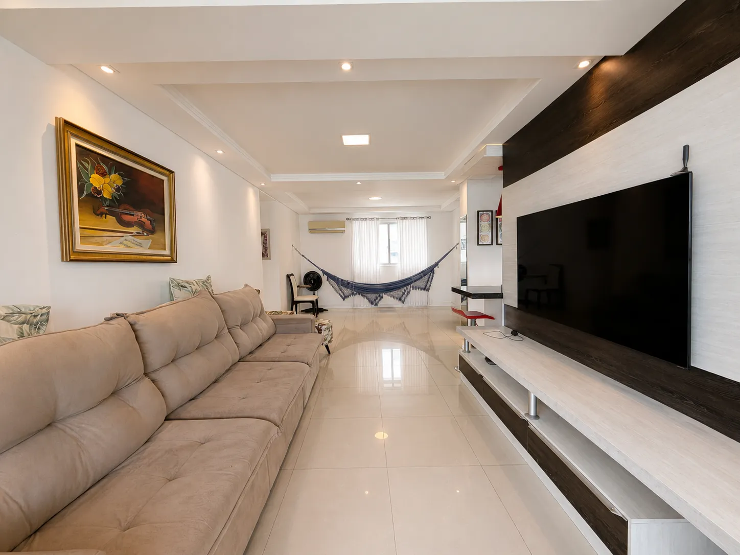 Imagem Apartamento com vista para o mar à venda com 139m2 por R$ 2.600.000,00