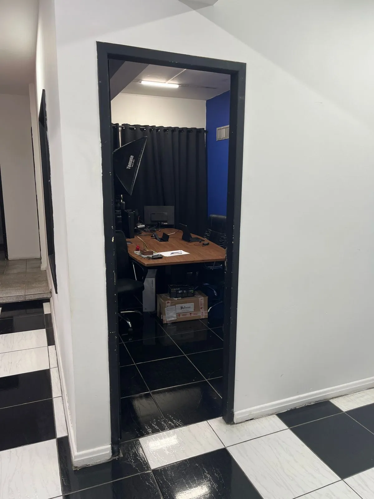 Imagem Sala comercial, andar inteiro com 193,90 m²