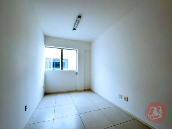 Imagem 45m² no Rio Branco - Sala comercial com banheiro, interfone - Prédio com Portaria