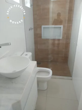 Imagem Belíssima casa duplex composta de 3 suítes área de lazer com piscina e churrasqueira em finíssimo acabamento.