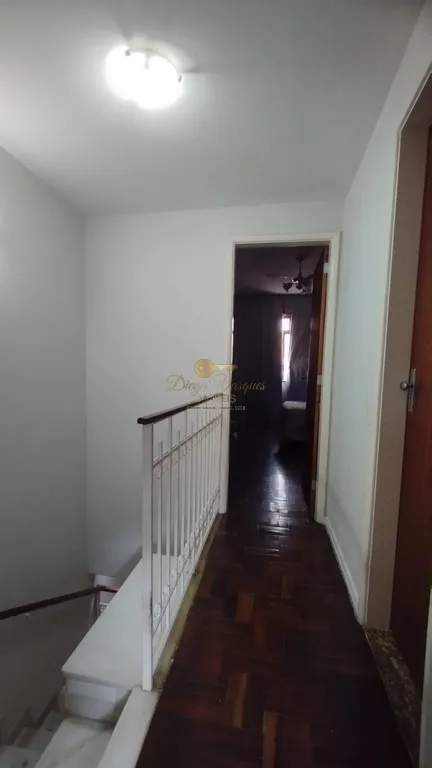 Imagem Casa em Condomínio para Venda em Teresópolis / RJ no bairro Agriões