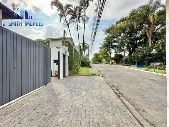 Imagem Casa 4 suítes, salão, escritório, adega, 7vagas (4 cobertas).Granja Vianna.