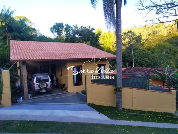 Imagem Casa com 2 dormitórios à venda, 90 m² por R$ 610.000,00 - Posse - Teresópolis/RJ