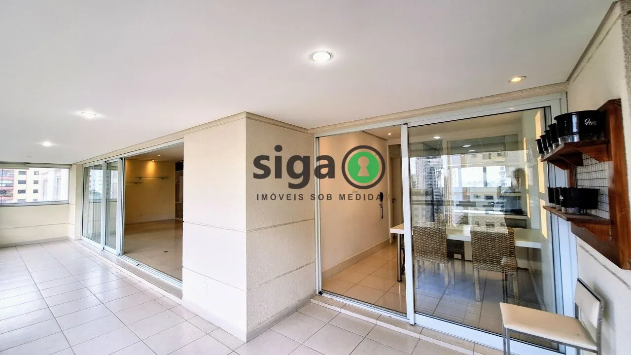 Imagem Apartamento de 211m2, 4 quartos e 3 vagas à venda no Panamby.
