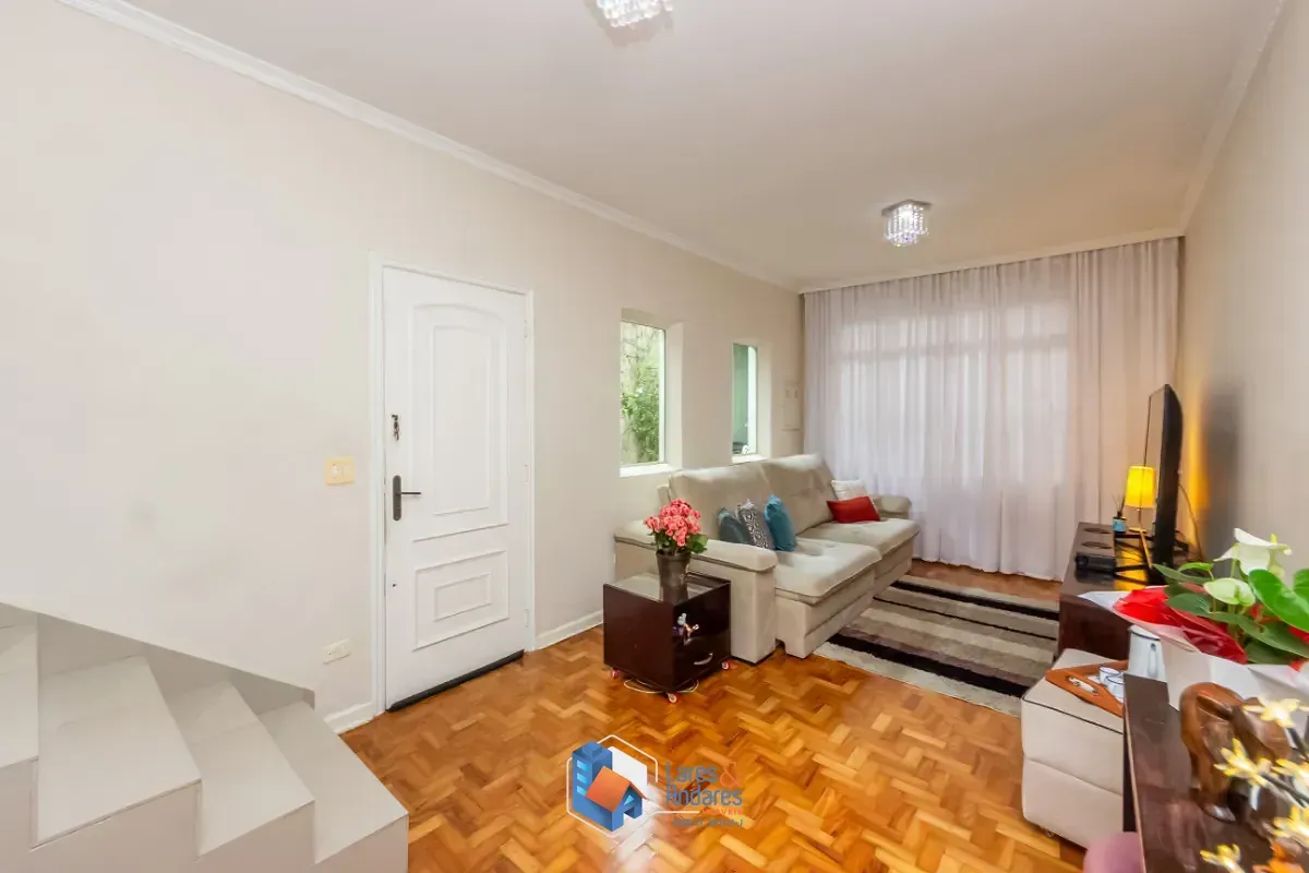 Foto do imóvel Casa para venda em Jardim Consórcio com 3 quartos, sendo 1 suíte, 152m² em Rua Cristóvão Lins de Vasconcelos