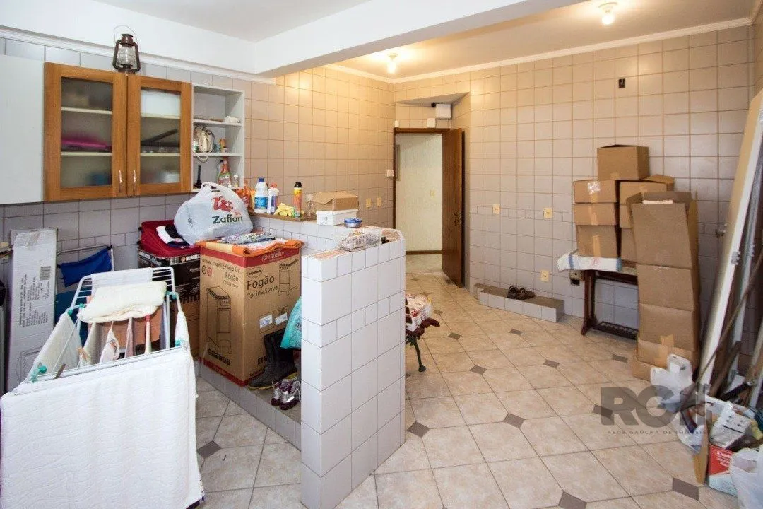 Imagem Sobrado com 6 suites, lareira, lavabo, pátio - Bairro Belém Velho