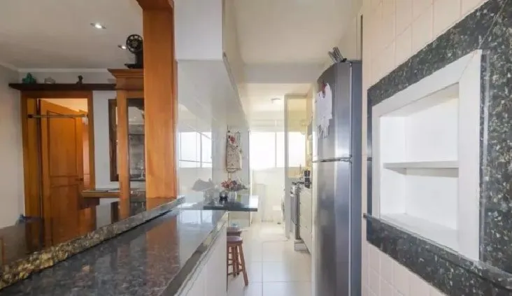 Imagem 2 Dorm c/ Suíte, elevador e 2 Vagas Lado a Lado - 75m2 no Jardim Botânico
