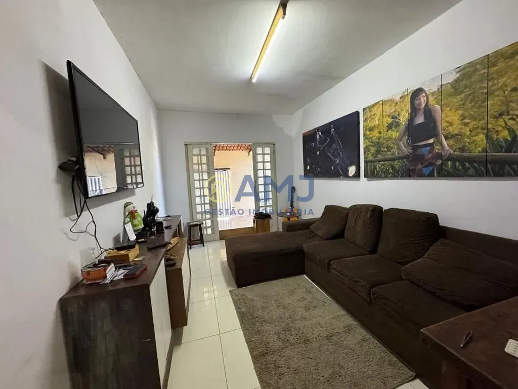 Imagem CASA À VENDA NO SETOR HELVÉRICA - APARECIDA DE GOIÂNIA