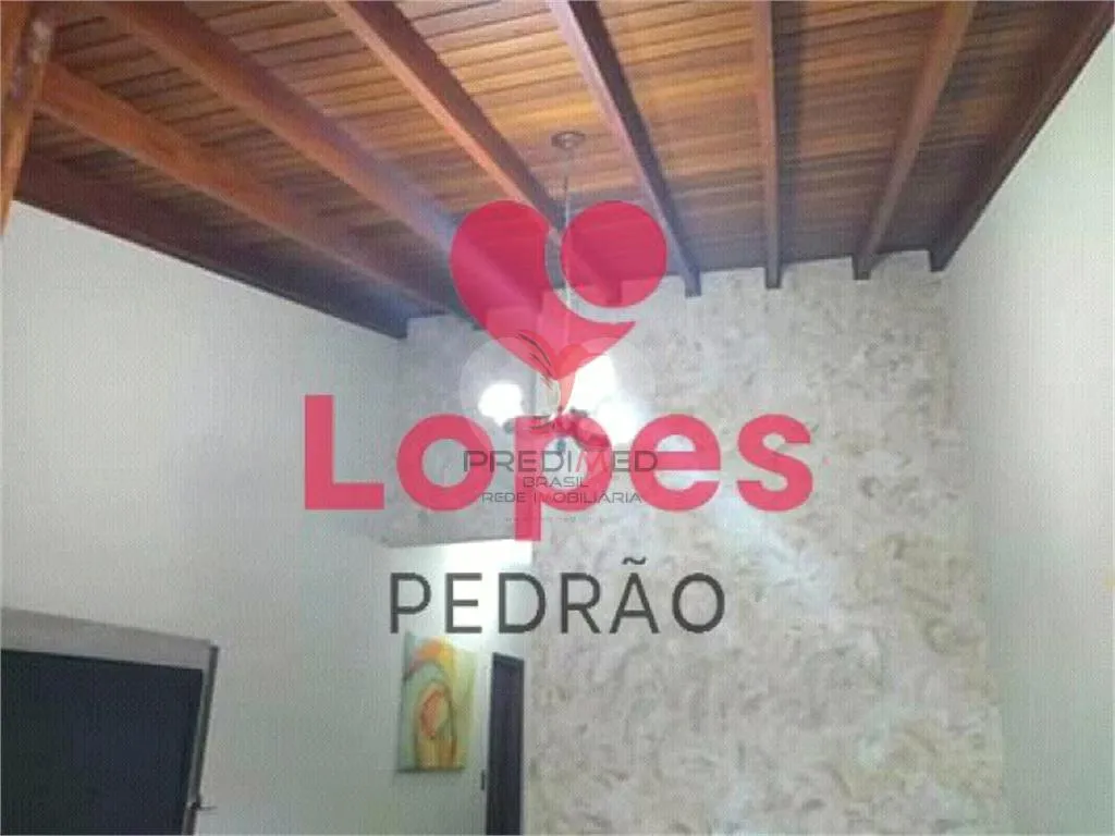 Imagem Casa de 3 quartos, 275m² no bairro Jardim Ubirama, em Lençóis Paulista