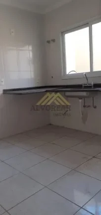 Imagem Sobrado à Venda 3 Dormitórios | 3 Min da Av. Sabará!