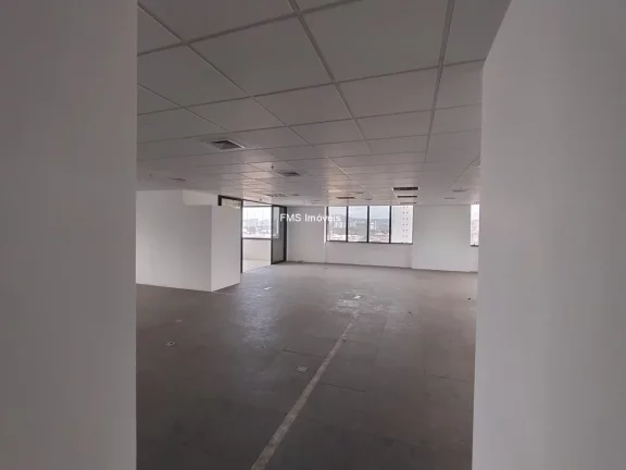Imagem Conjunto Comercial de Alto Padrão com 8 Vagas de Garagem na Barra Funda, São Paulo-SP: Imperdível!
