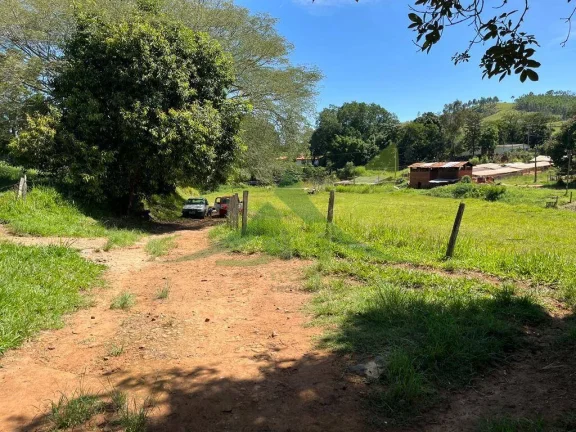 Imagem Sítio à Venda em Piracaia com 62.000m²