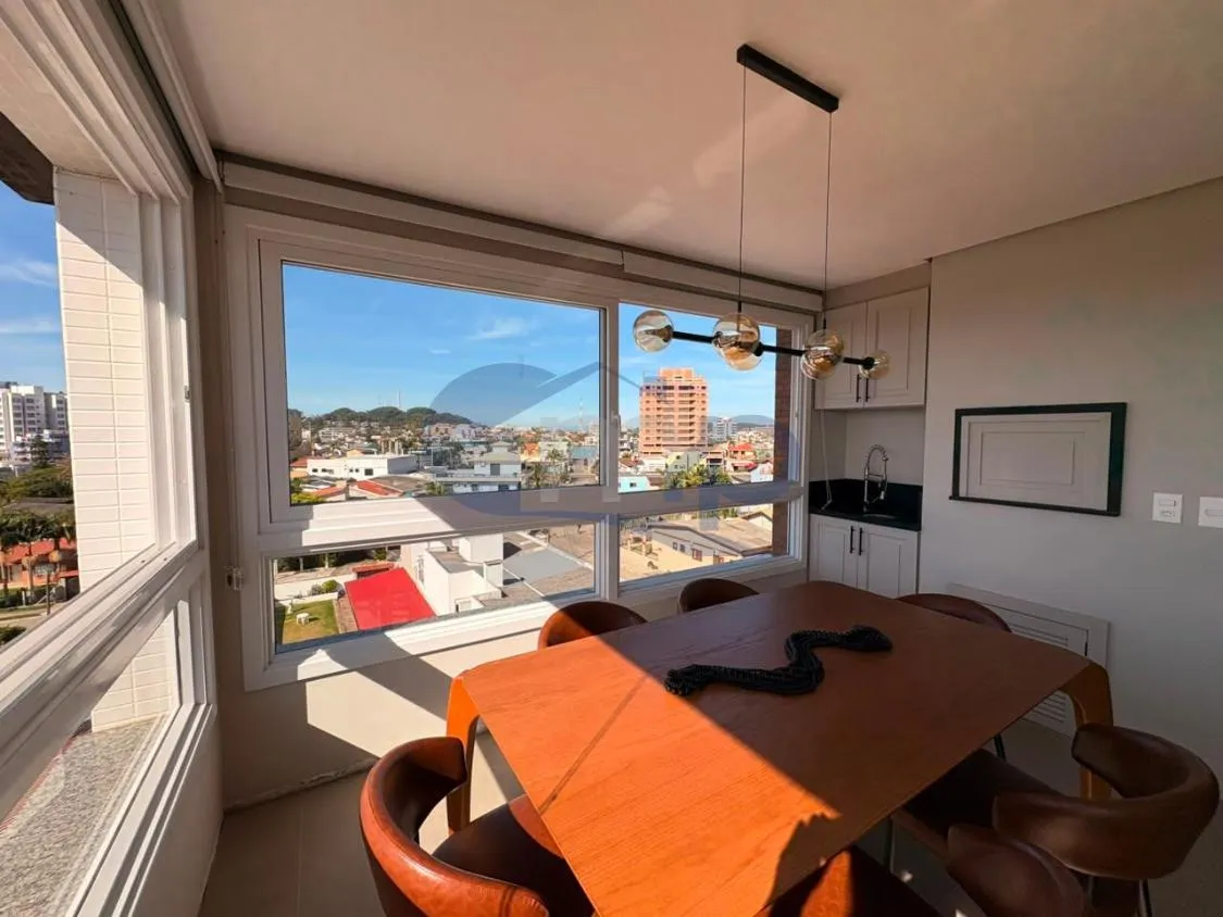 Imagem Apartamento a venda com 2 dormitorios no centro de Torres/RS