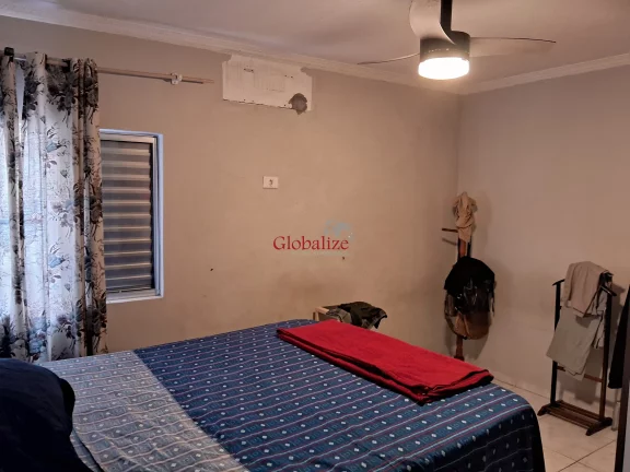 Imagem Apartamento térreo de 3 dormitórios em Santos na Aparecida no BNH(Plano 4) para reforma à venda por R$ 310.000,00