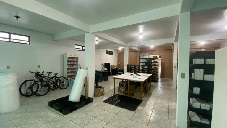 Imagem Imóvel Residencial e Comercial dos Sonhos em Garopaba-SC: Oportunidade Imperdível!
