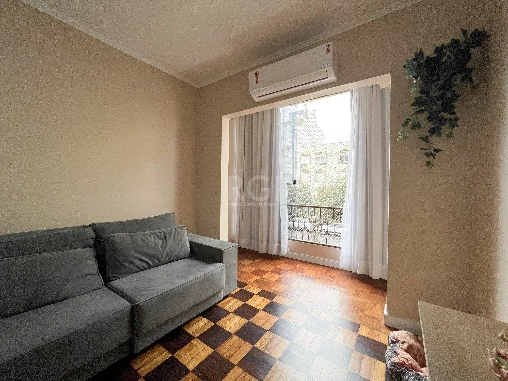 Imagem Apartamento 85m² - 3 dormitórios, sacada, churrasqueira no bairro Cidade Baixa
