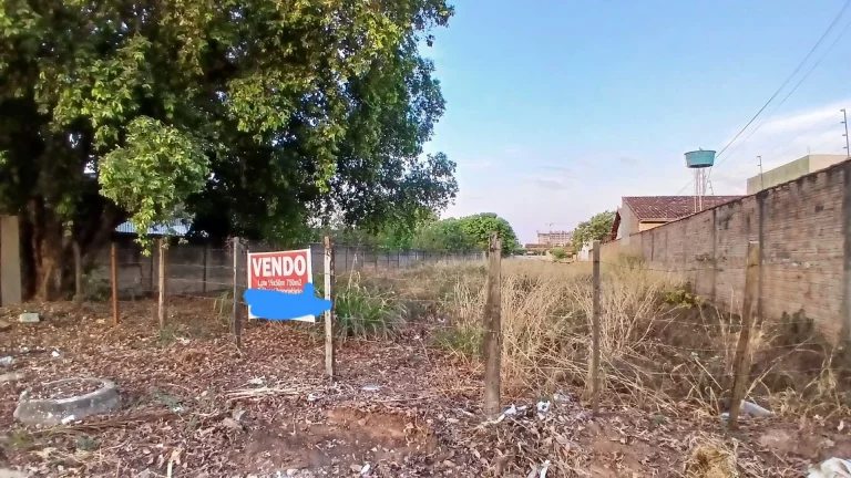 Foto do imóvel Terreno à venda em Goianésia/GO em Rua 15