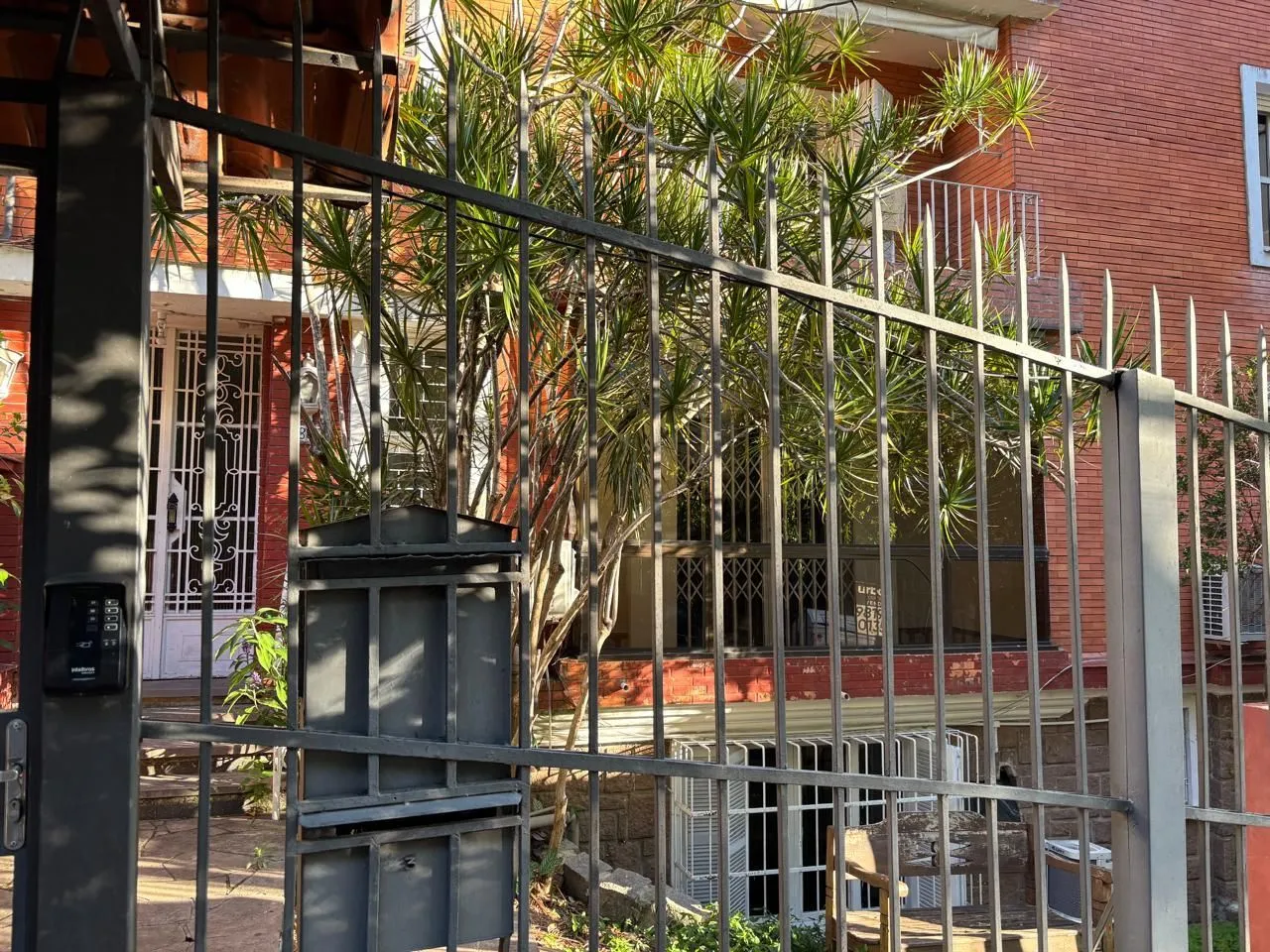 Imagem vende apto de dois quartos próximo ao parcão