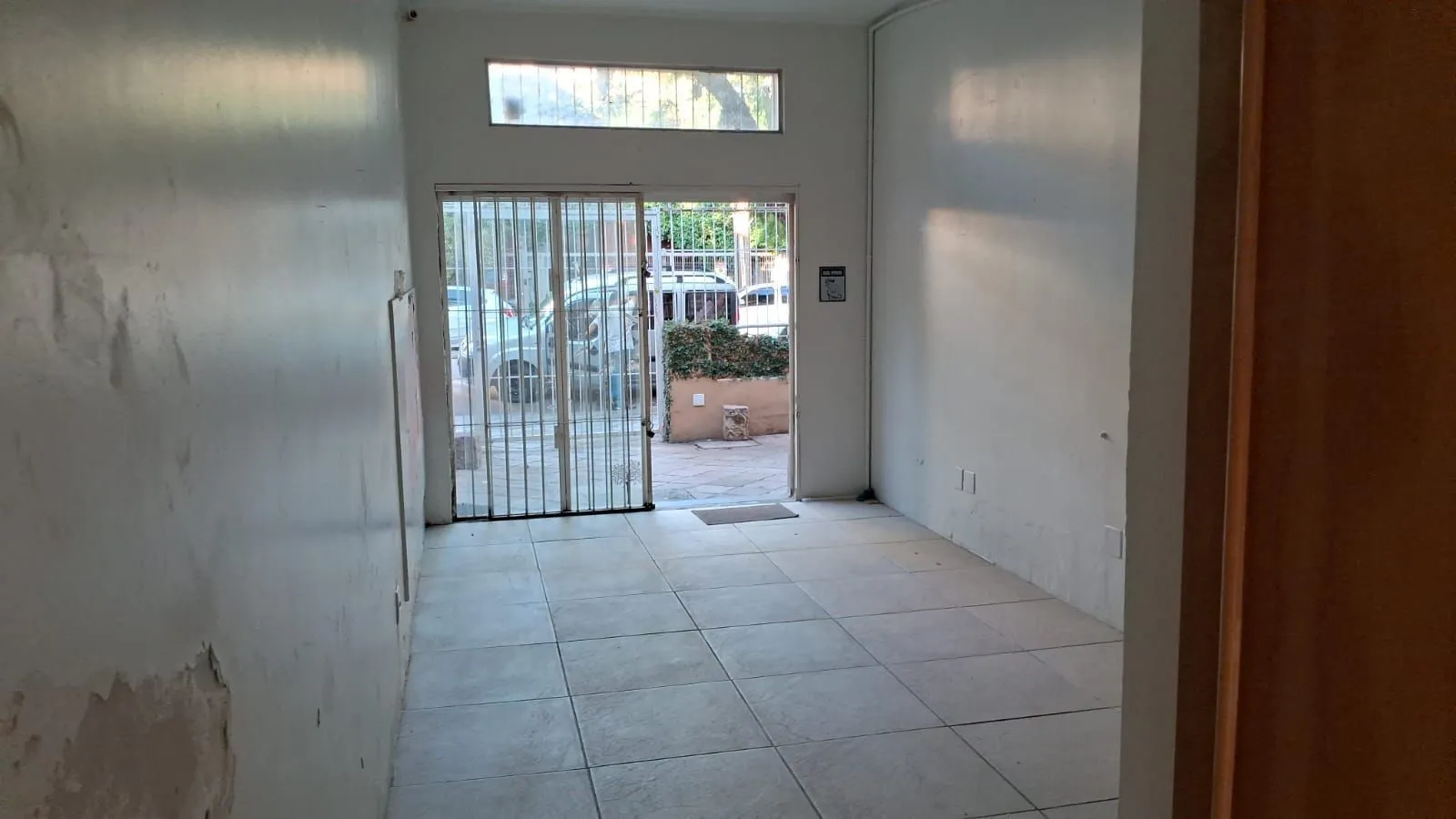 Imagem Casa Comercial Reformada no Bairro Rio Branco