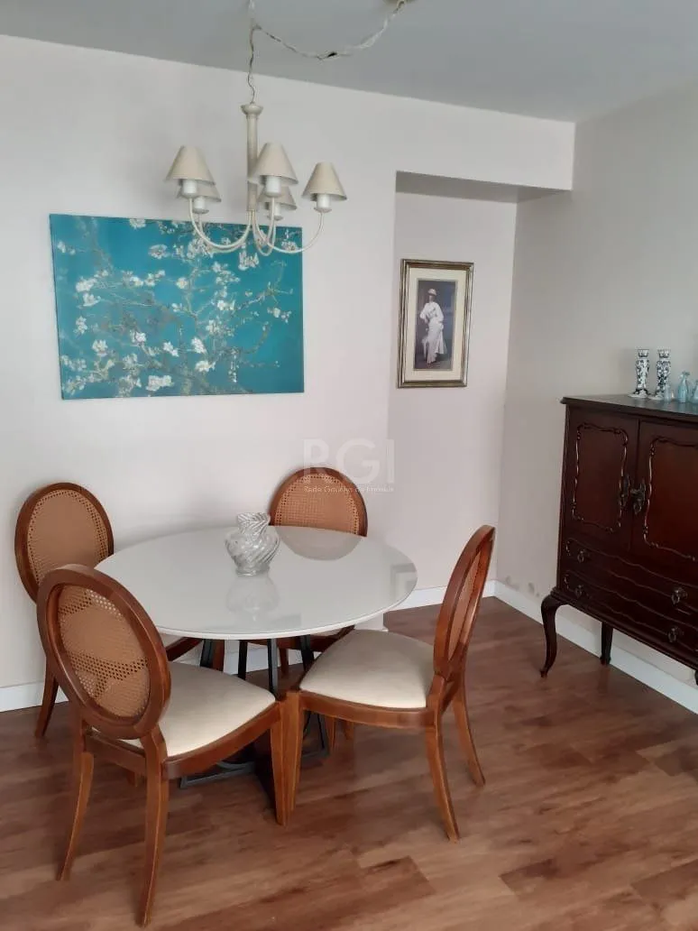 Imagem Apartamento no bairro Auxiliadora - 4 dormitórios