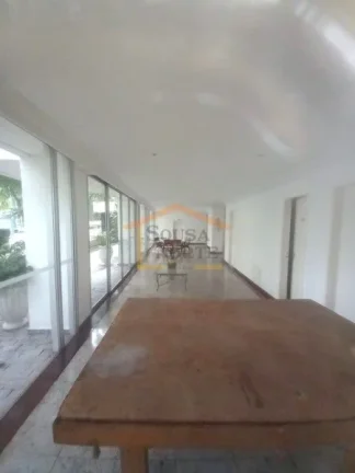 Imagem Apartamento 1 dormitÃ³rio, sala ampla com varanda, cozinha com armÃ¡rios, banheiro com chuveiro a gÃ...