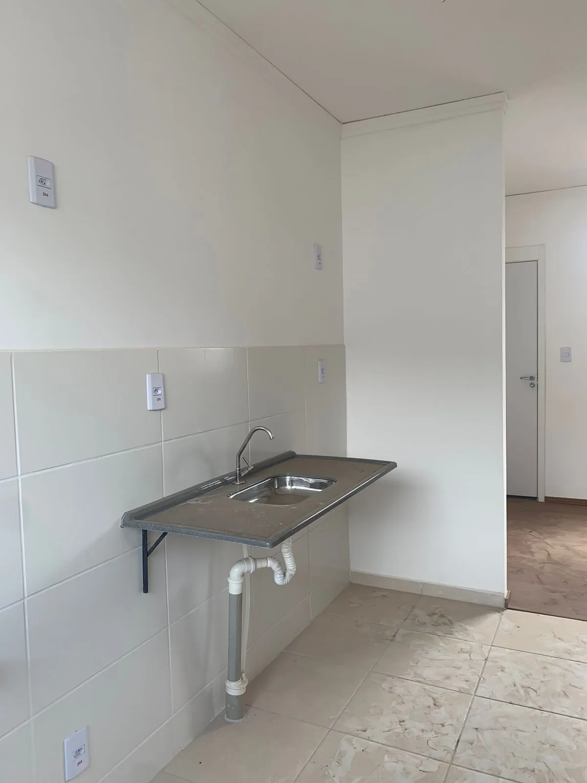 Imagem Apartamento à Venda no Condomínio Lar Toronto - Wanel Ville