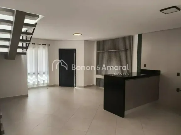 Imagem Sobrado em condomínio tranquilo com 2 suítes com armários e varanda , box no banheiros , sala par...