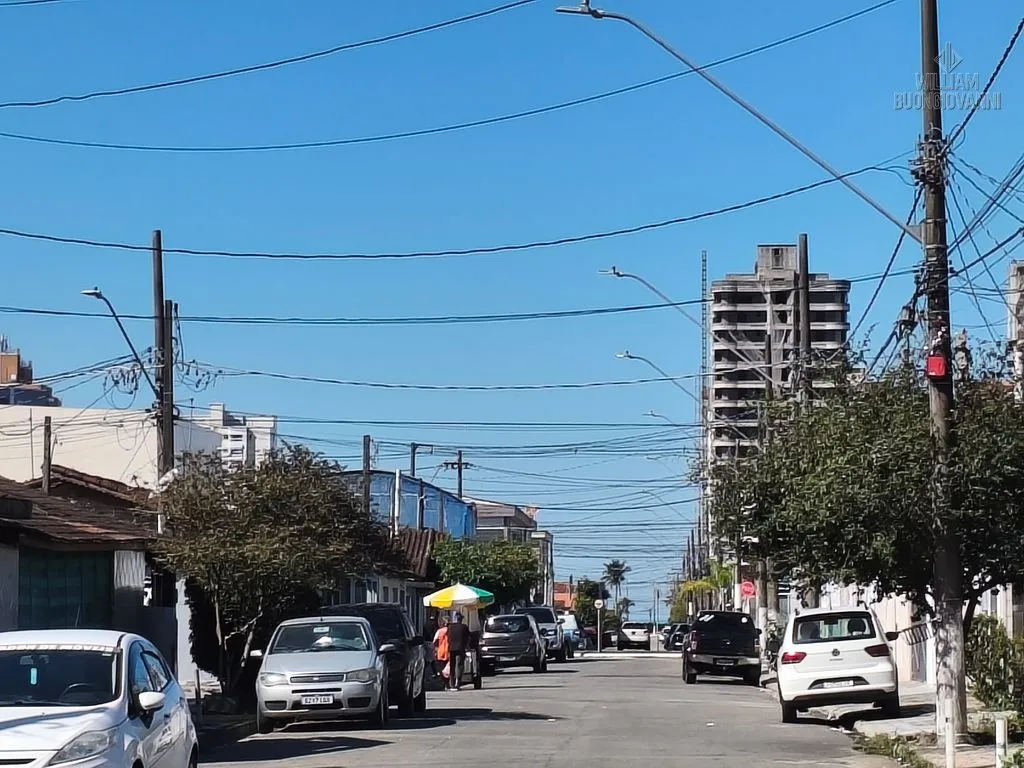 Imagem Casa Semi-Isolada no Caiçara| 2 Dormitórios| 2 Vagas|800m da Praia|R$ 430 Mil