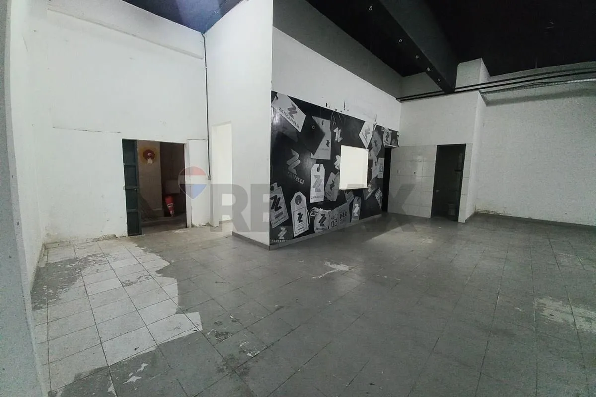 Imagem Polo Têxtil! Oportunidade Comercial no Rio Comprido: Loja de 86,34m²