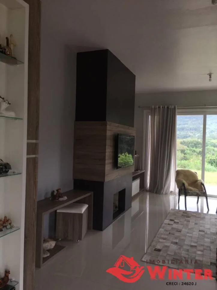 Imagem Linda casa de 282,00m² em amplo terreno no bairro Vila Rica, Feliz.