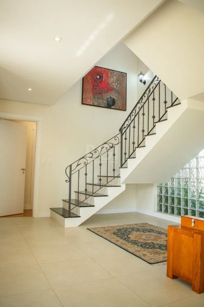 Imagem Casa para Venda - 243.12m², 4 dormitórios, sendo 1 suites, 4 vagas - São Vicente