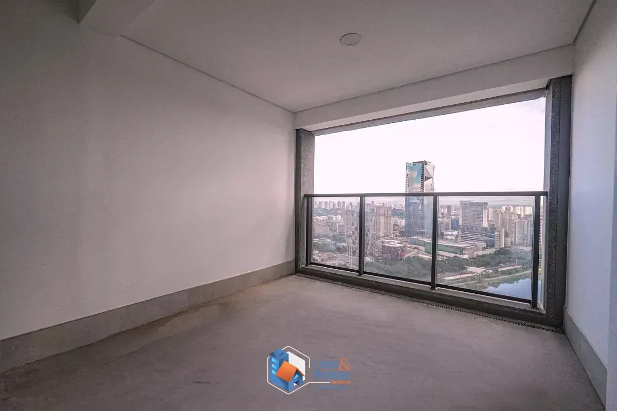 Imagem Duplex para venda em Jardim Fonte do Morumbi com 4 quartos, sendo 4 suítes, 325m²
