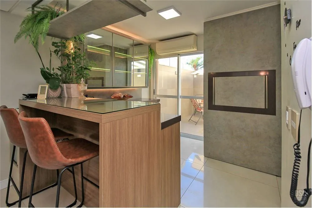 Imagem Casa em condomínio com 3 dormitórios e pátio - São Sebastião