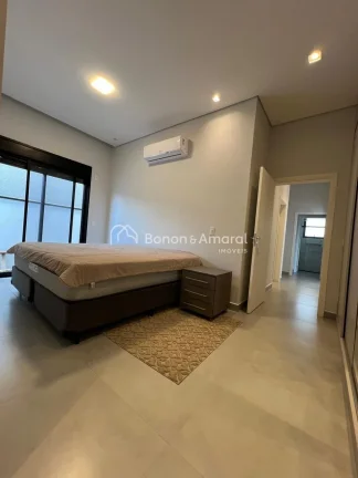Imagem **Casa à Venda no Residencial Mont Alcino, Estrada da Roncaglia, Valinhos/SP**

Casa Mobiliada e de...
