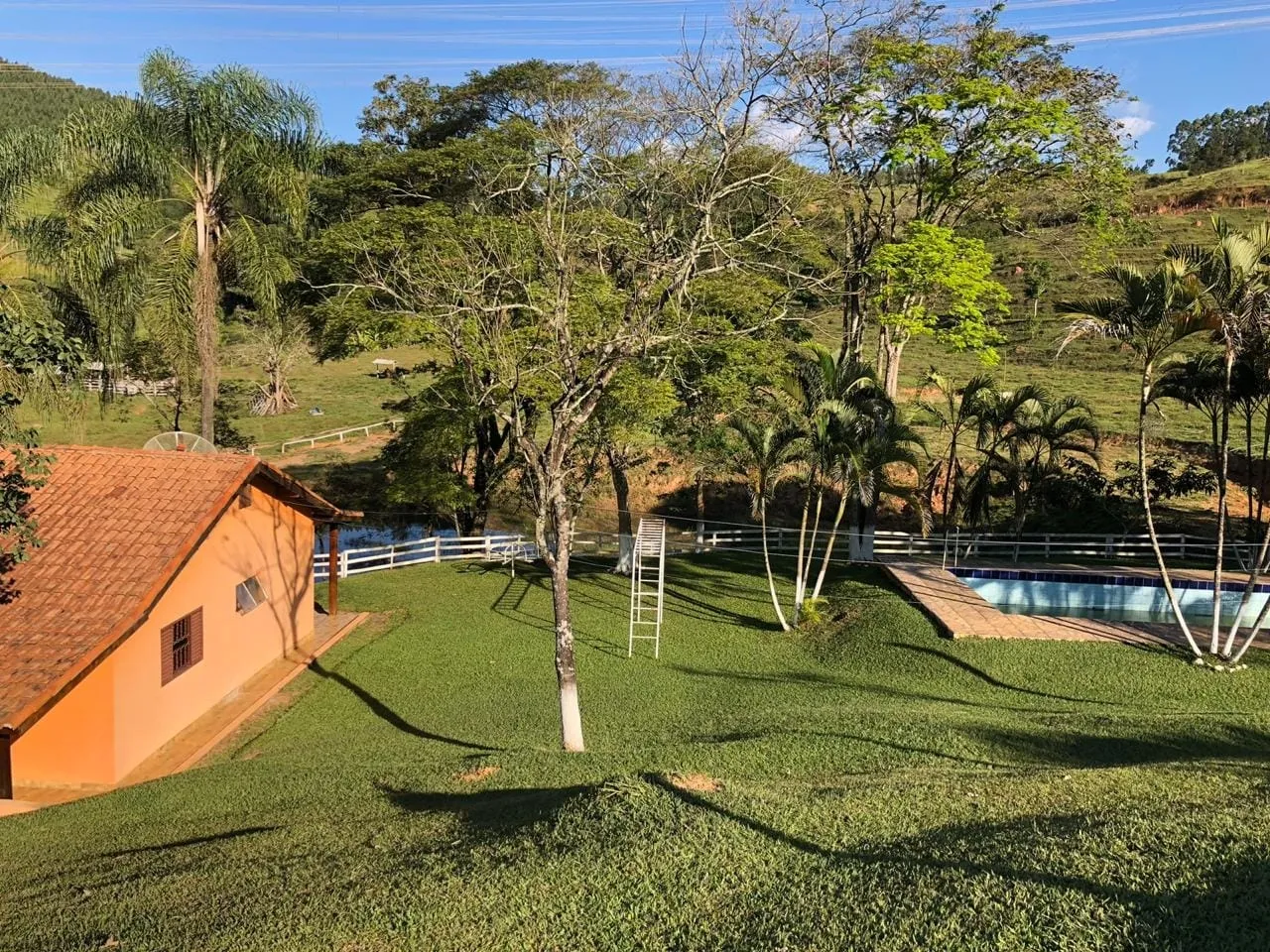 Imagem Chácara à venda 3 Quartos, 1 Suite, 110000M², Zona Rural, Roseira - SP