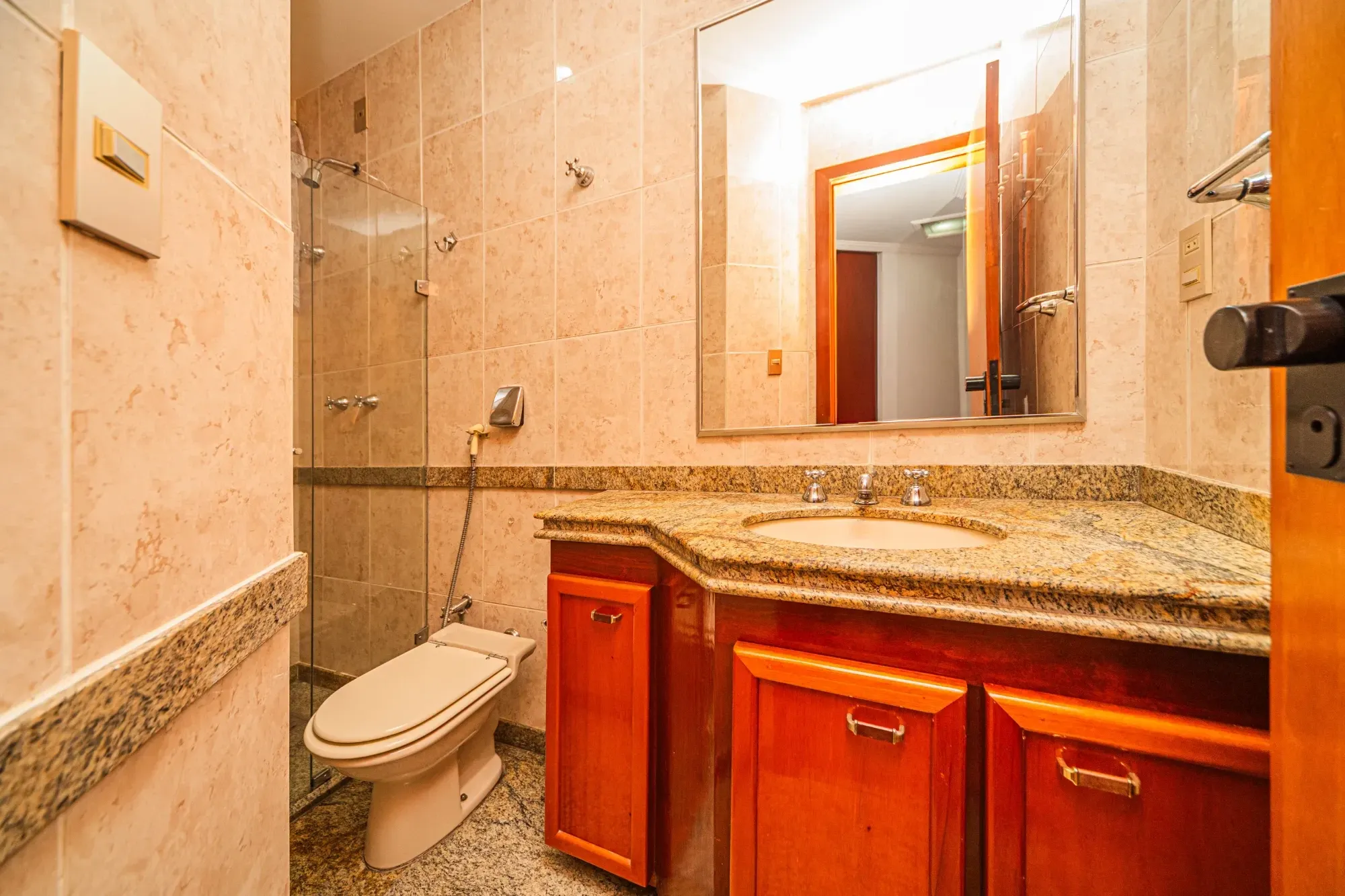 Imagem Apartamento com 3 Quartos à Venda, 150 m² em Centro - Juiz de Fora