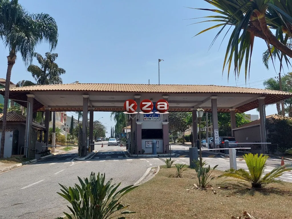 Imagem Imponente casa de alto padrão em condomínio à venda em Valinhos-SP, 4 quartos, 4 suítes, 3 salas, 8 banheiros, 4 vagas de garagem, 440m².