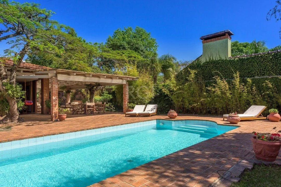 Imagem Casa para Venda - 418m², 5 dormitórios, sendo 1 suites, 6 vagas - Tristeza