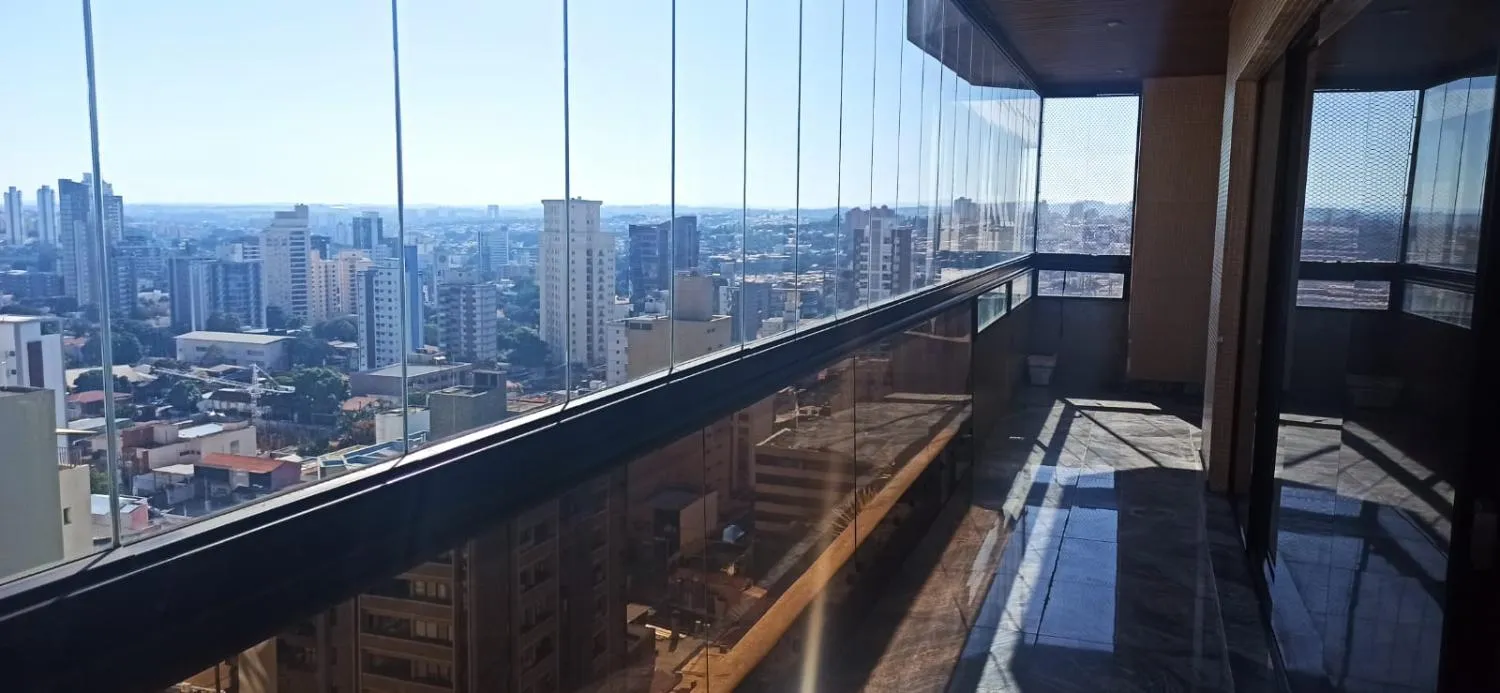 Imagem Um lar incomparável: apartamento exclusivo no bairro Cambuí em Campinas, oferecendo o privilégio de 1 unidade por andar.