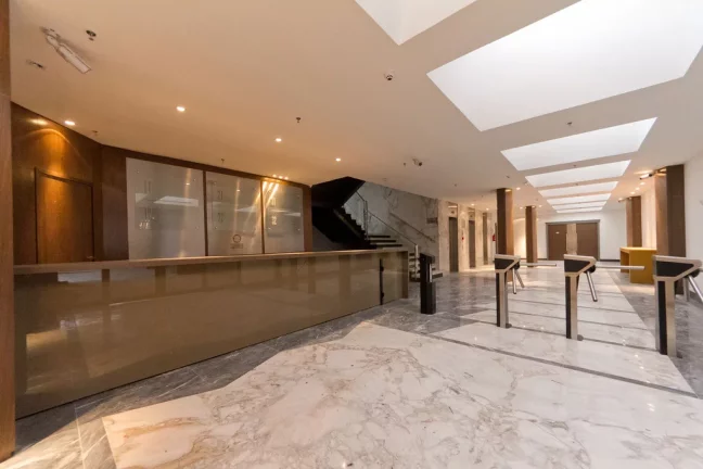 Imagem SALA COMERCIAL em Curitiba - PR, Centro